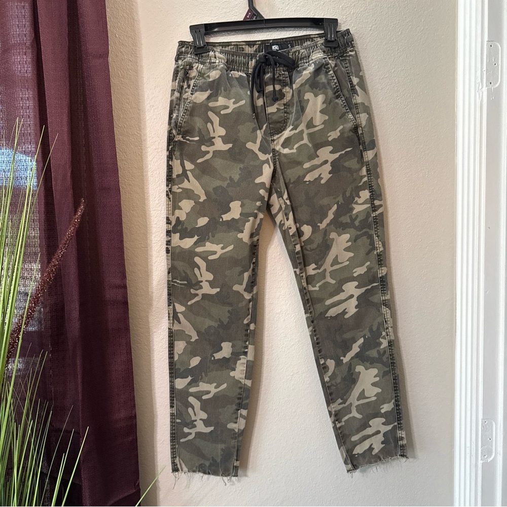 RB25 RSO women’s camouflage Cropped jeans size small